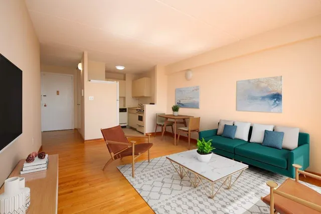 $620,000 | 300 Cathedral Parkway, Unit 19J | Upper West Side