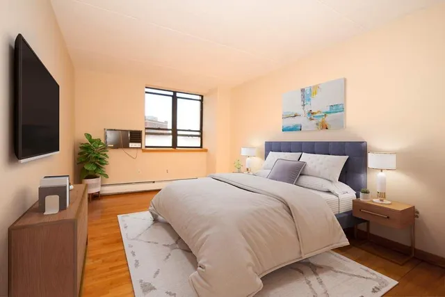 $620,000 | 300 Cathedral Parkway, Unit 19J | Upper West Side