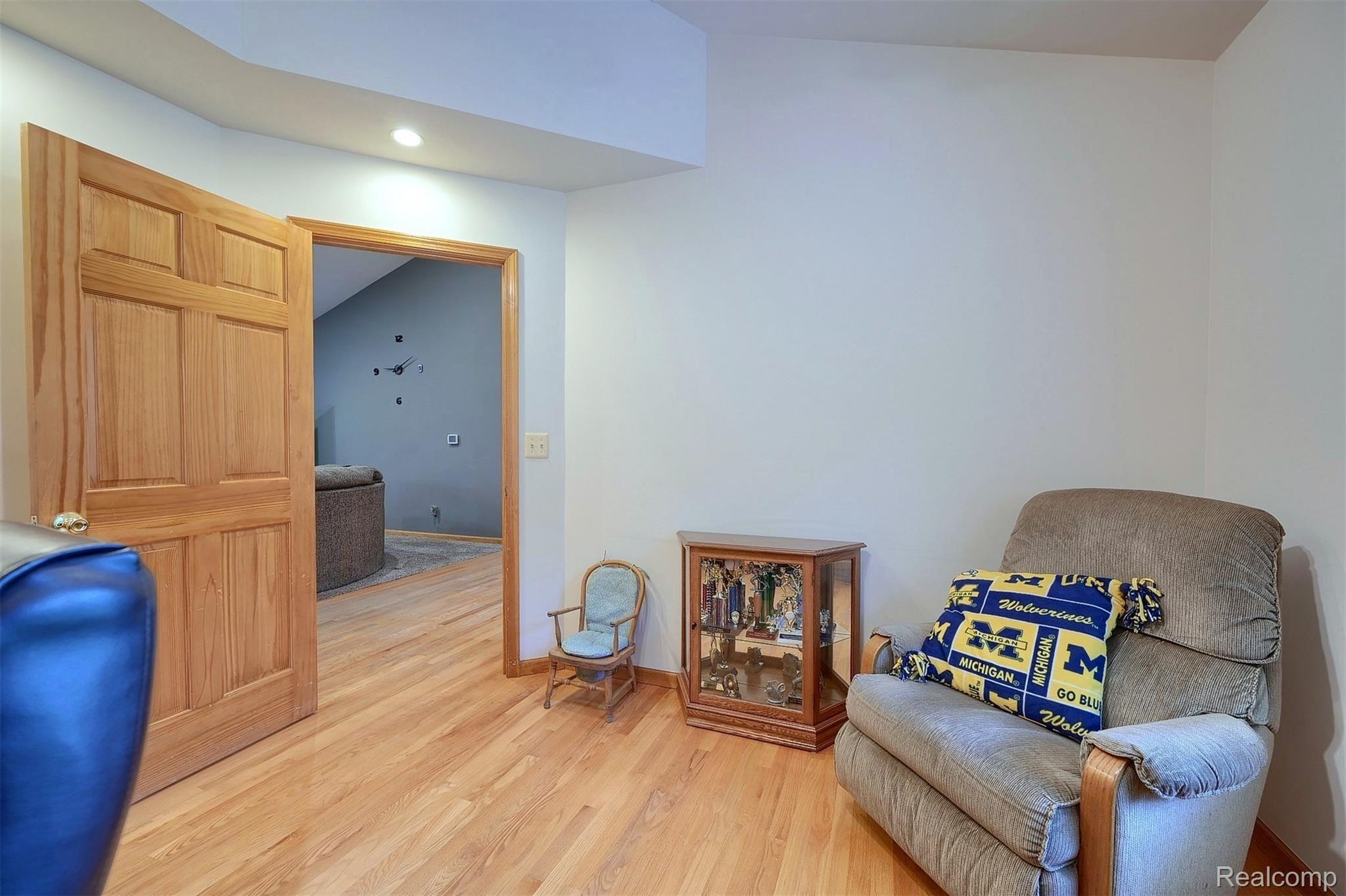 4781 Havens Road Leonard, MI 48367 - Photo 9 of 45 9-Library-2nd-View.jpg