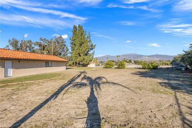 $674,990 | 43041 Mayberry Avenue, Hemet, CA 92544