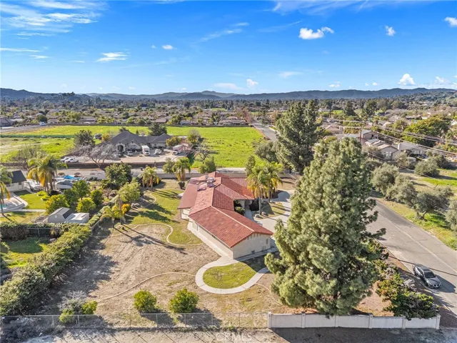 $674,990 | 43041 Mayberry Avenue, Hemet, CA 92544