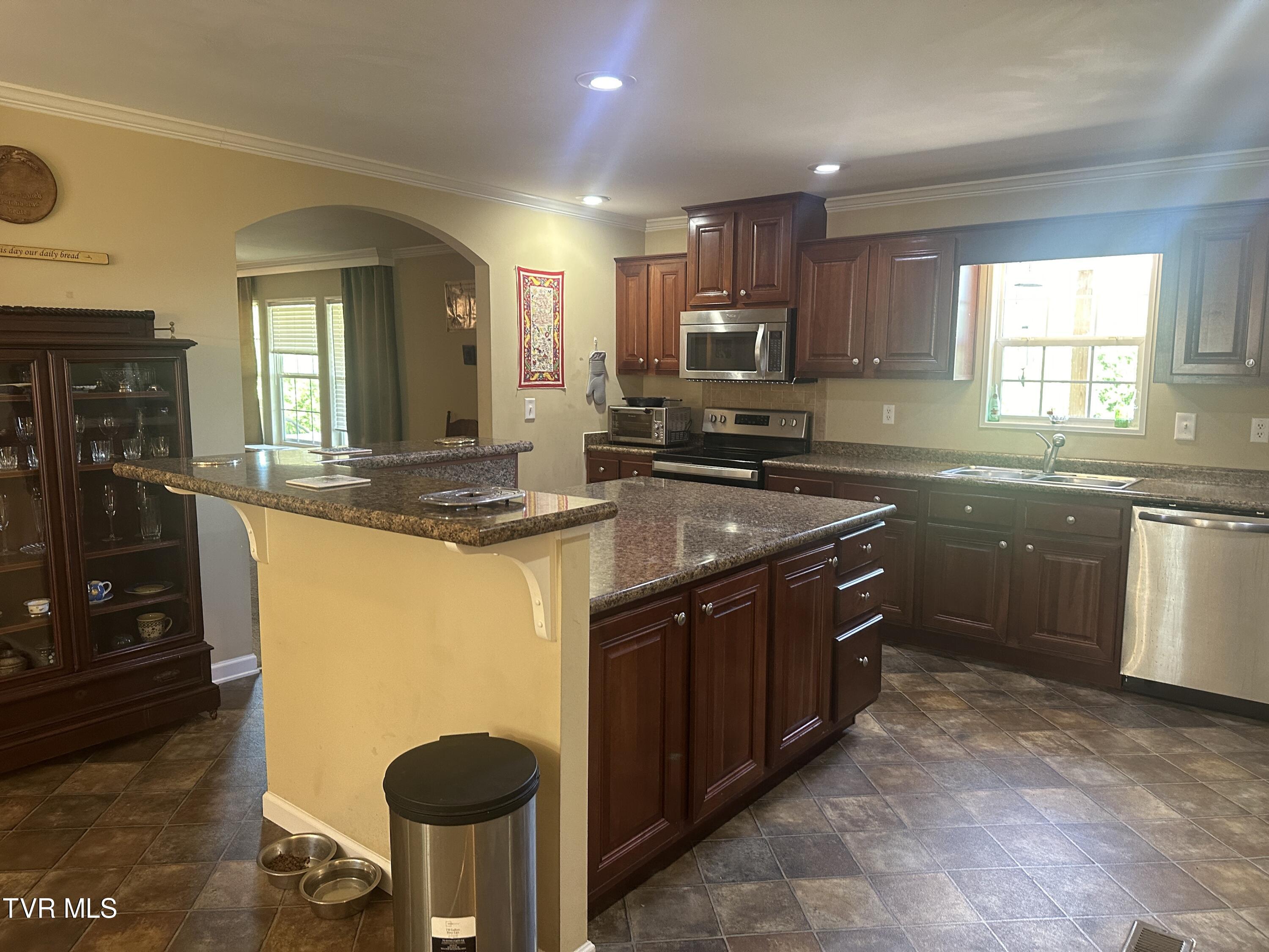5273 Rose Ridge Clintwood, VA 24228 - Photo 7 of 41 Kitchen