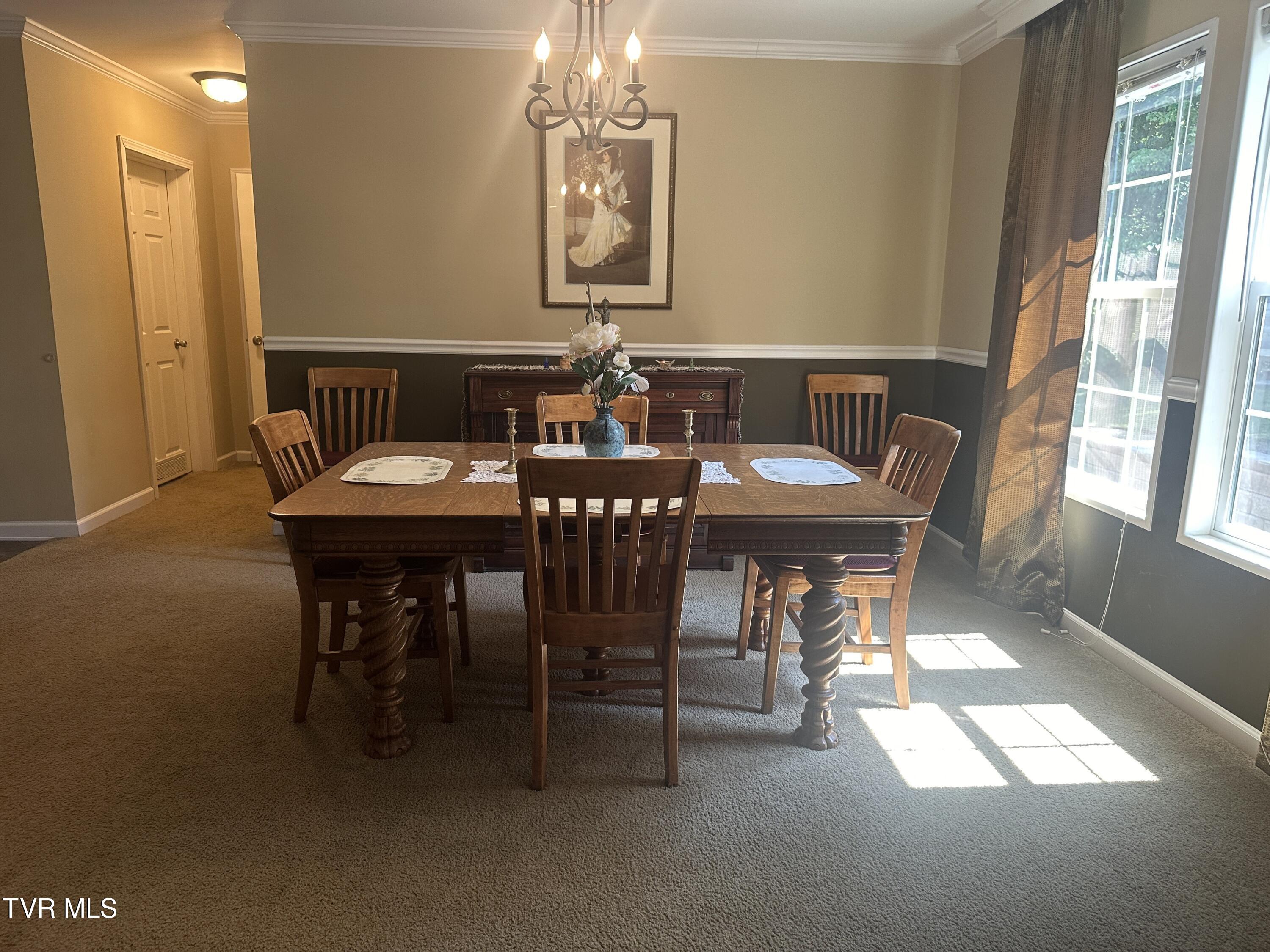 5273 Rose Ridge Clintwood, VA 24228 - Photo 9 of 41 Diningroom