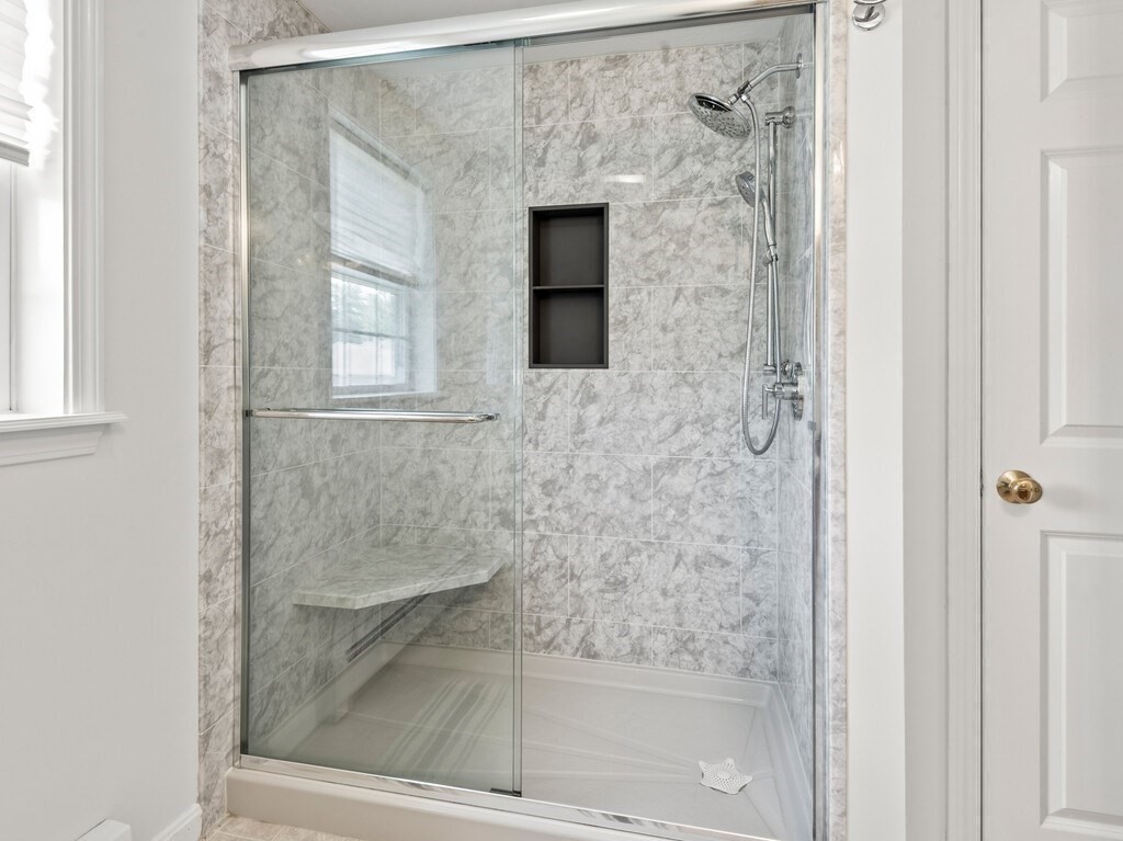 11 Abbey Road Webster, MA 01570 - Photo 21 of 41 Gallery Image 21