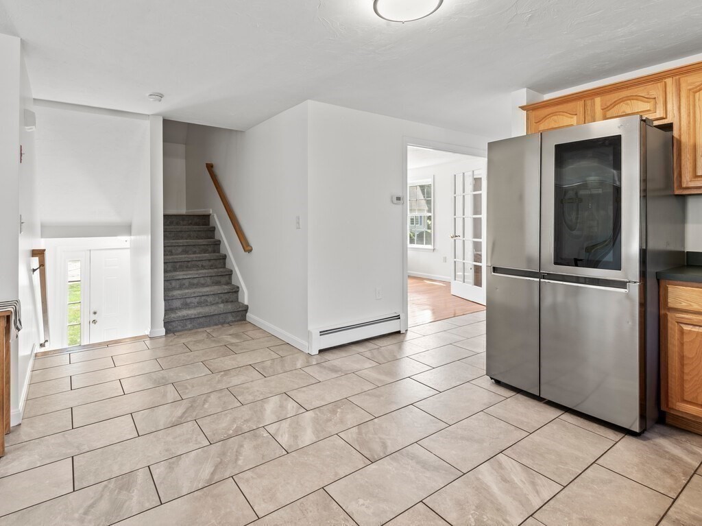 11 Abbey Road Webster, MA 01570 - Photo 6 of 41 Gallery Image 6