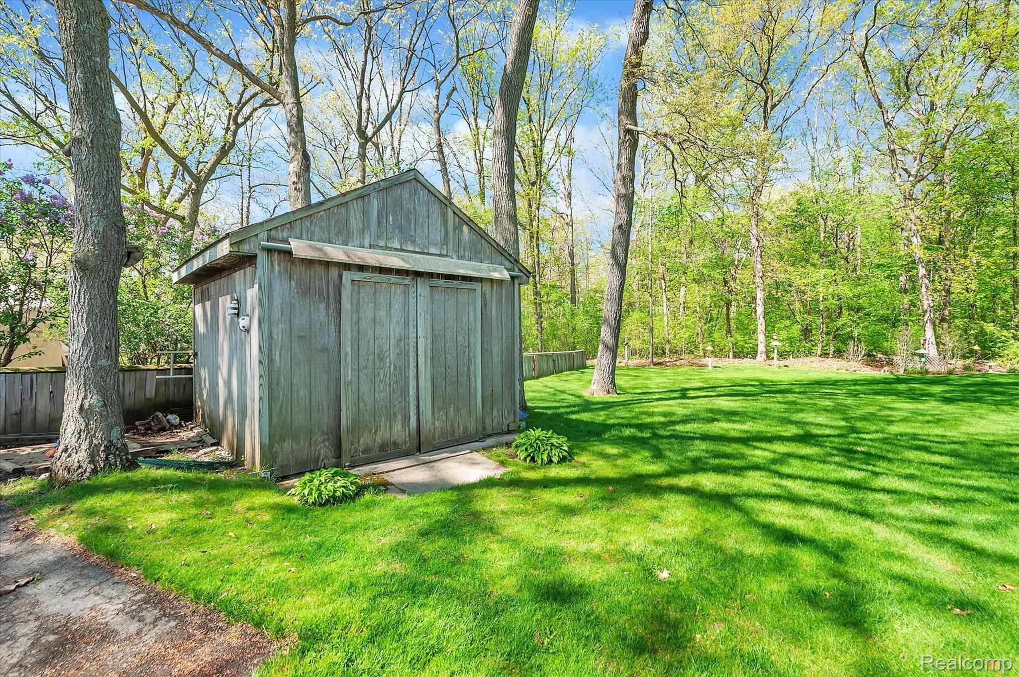 1450 Chilson Road Howell, MI 48843 - Photo 40 of 49 51-1450-Chilson-Rd-WindowStill-Real-Estate-Photography-51.jpg