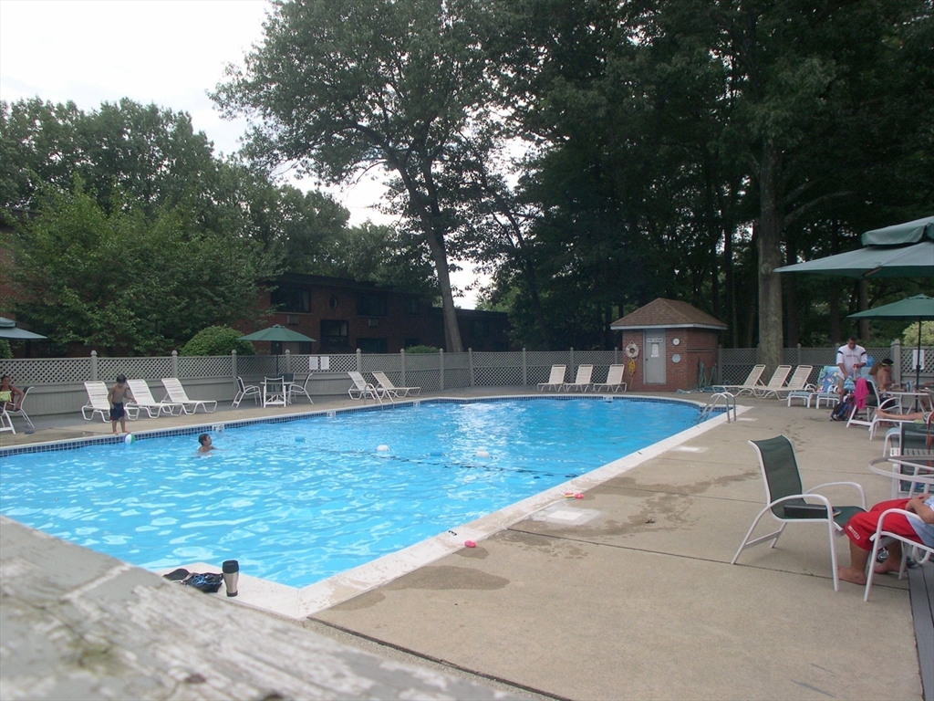 1323 Worcester Road, Unit H8 Framingham, MA 01701 - Photo 14 of 21