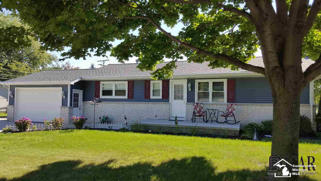 1630 South Custer Road Monroe, MI 48161 - Photo 21 of 21 Side Yard