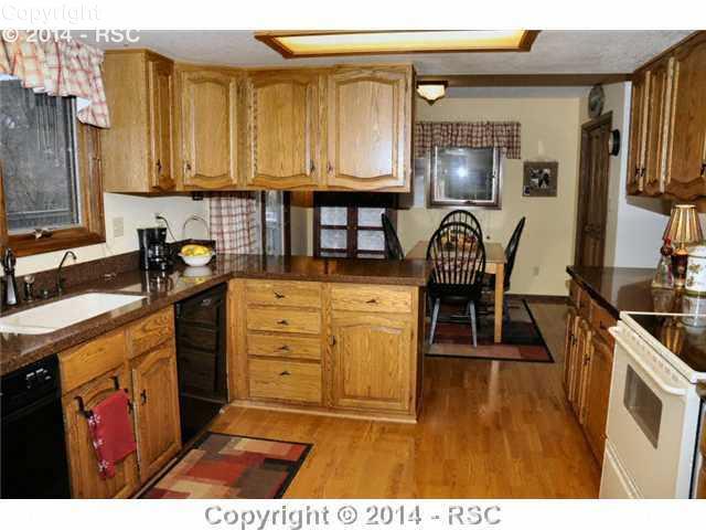 11740 Howells Road Colorado Springs, CO 80908 - Photo 6 of 25 Gallery Image 6