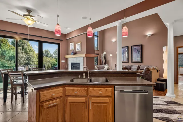 $650,000 | 3914 Southwest Barons Lane, Topeka, KS 66610