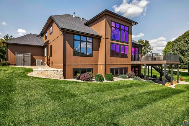 $650,000 | 3914 Southwest Barons Lane, Topeka, KS 66610
