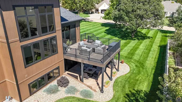 $650,000 | 3914 Southwest Barons Lane, Topeka, KS 66610