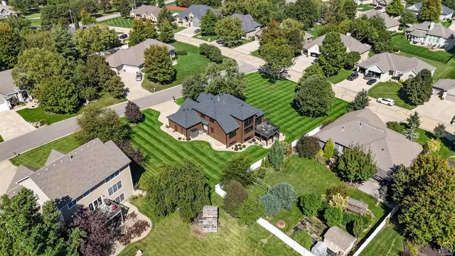 $650,000 | 3914 Southwest Barons Lane, Topeka, KS 66610