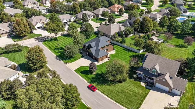 $650,000 | 3914 Southwest Barons Lane, Topeka, KS 66610