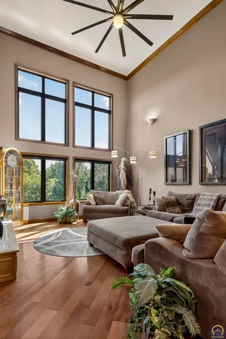 $650,000 | 3914 Southwest Barons Lane, Topeka, KS 66610