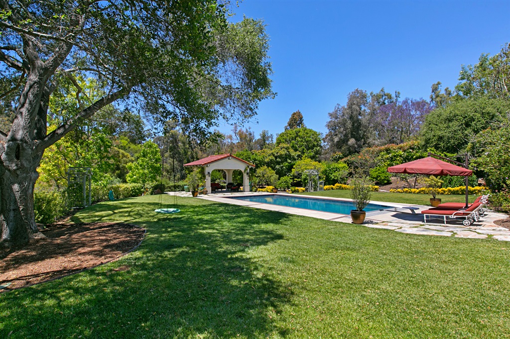 16578 Via Lago Azul Rancho Santa Fe, CA 92067 - Photo 3 of 14 Gallery Image 3