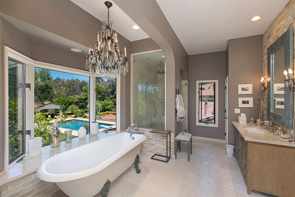 16578 Via Lago Azul Rancho Santa Fe, CA 92067 - Photo 7 of 14 Gallery Image 7