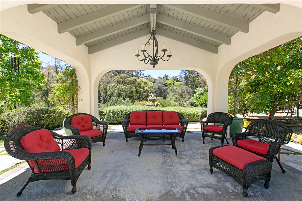 16578 Via Lago Azul Rancho Santa Fe, CA 92067 - Photo 9 of 14 Gallery Image 9