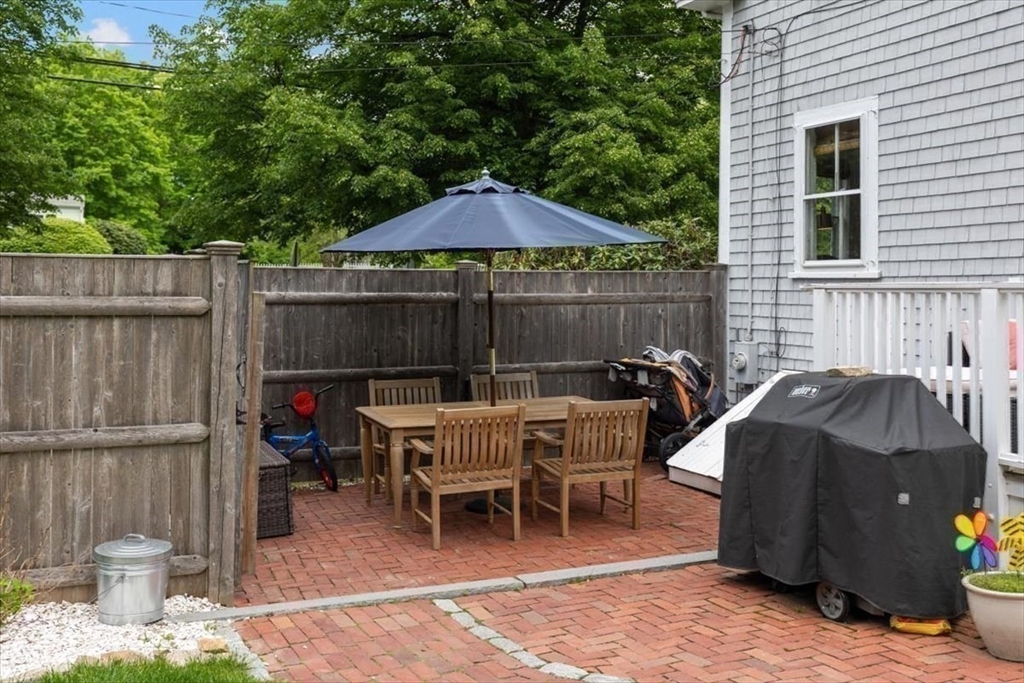 22 High Street Hingham, MA 02043 - Photo 23 of 34