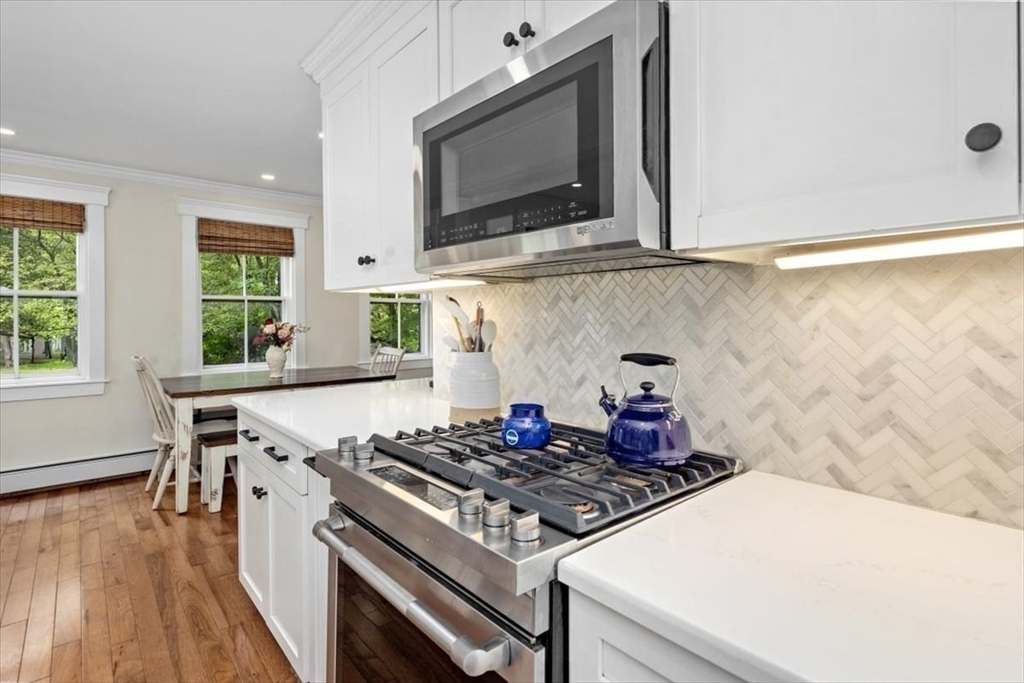 22 High Street Hingham, MA 02043 - Photo 10 of 34