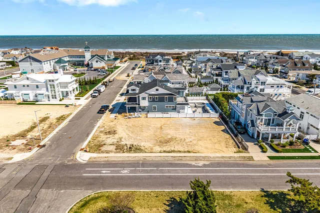 $4,280,000 | 11200 2nd, Stone Harbor, NJ 08247