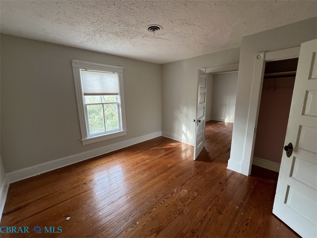 857 Gloucester Road Saluda, VA 23149 - Photo 10 of 26