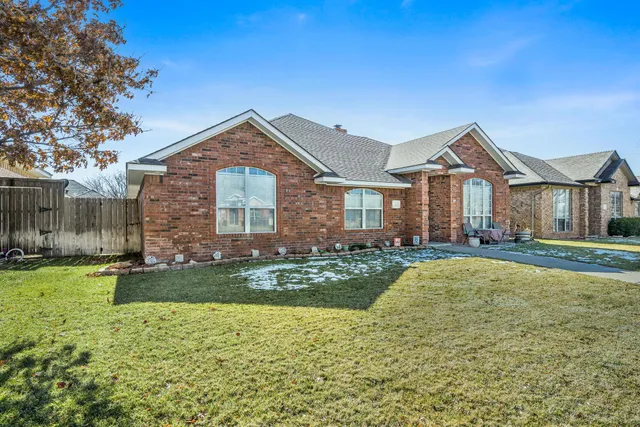 $320,000 | 7201 Canterbury Place, Amarillo, TX 79109