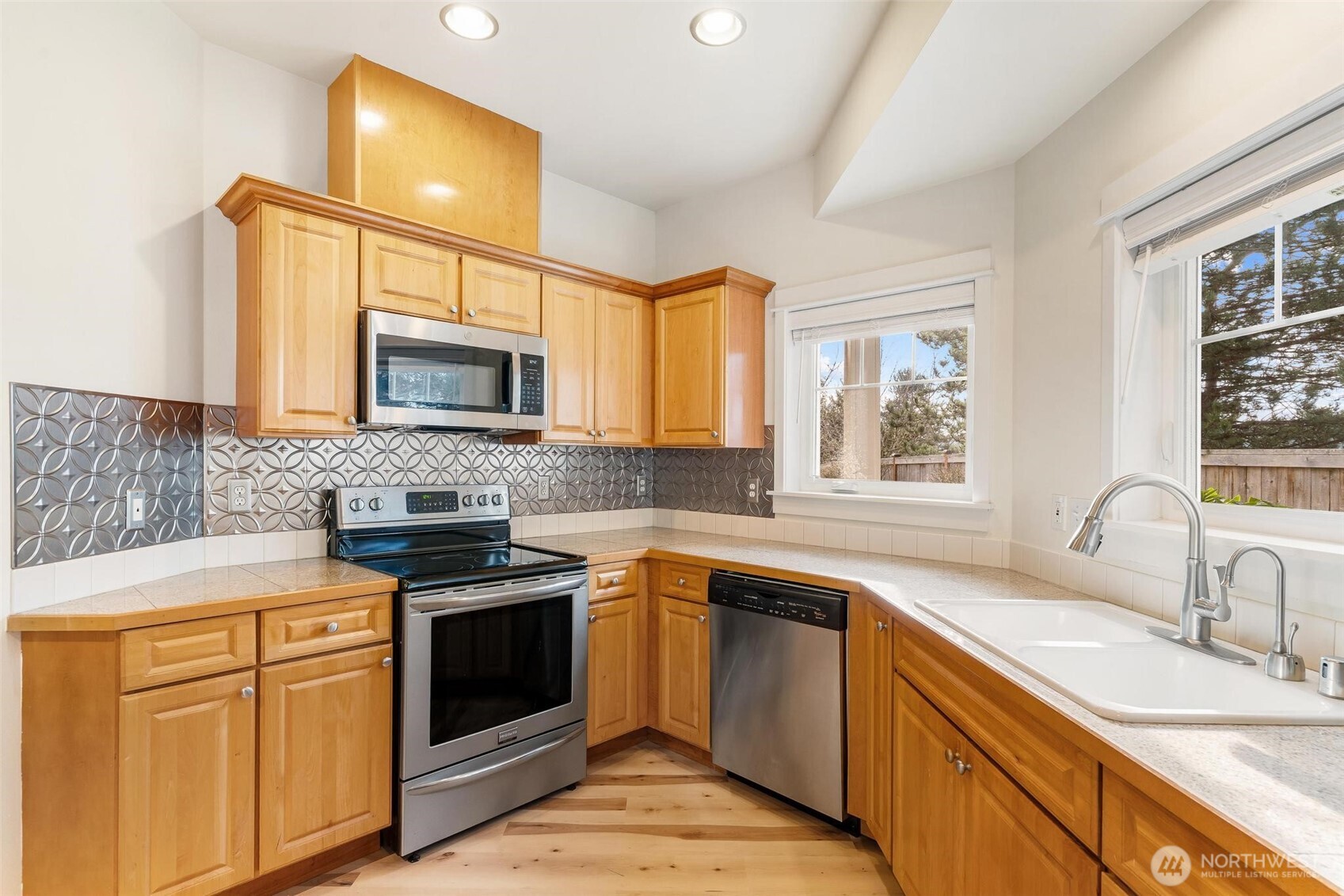 10700 Southeast 260th Street, Unit M101 Kent, WA 98030 - Photo 10 of 40