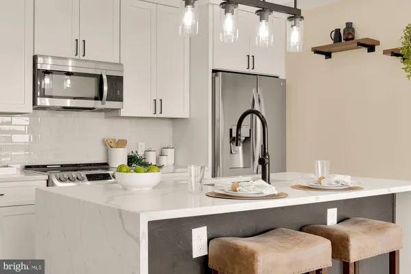 $2,995 | 927 Kennedy Street Northwest, Unit 401, Washington, DC 20011