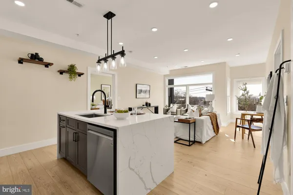 $2,995 | 927 Kennedy Street Northwest, Unit 401, Washington, DC 20011
