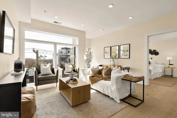 $2,995 | 927 Kennedy Street Northwest, Unit 401, Washington, DC 20011