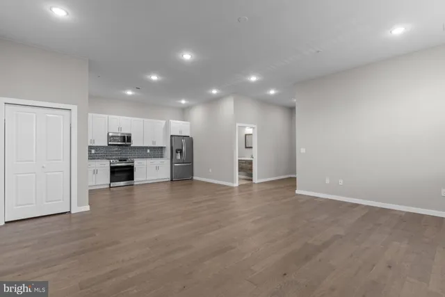 $375,000 | 418 Jefferson Avenue, Unit 4, Bristol, PA 19007