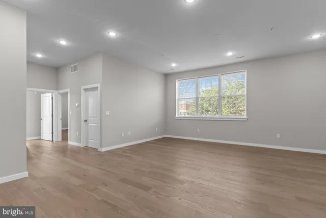 $375,000 | 418 Jefferson Avenue, Unit 4, Bristol, PA 19007