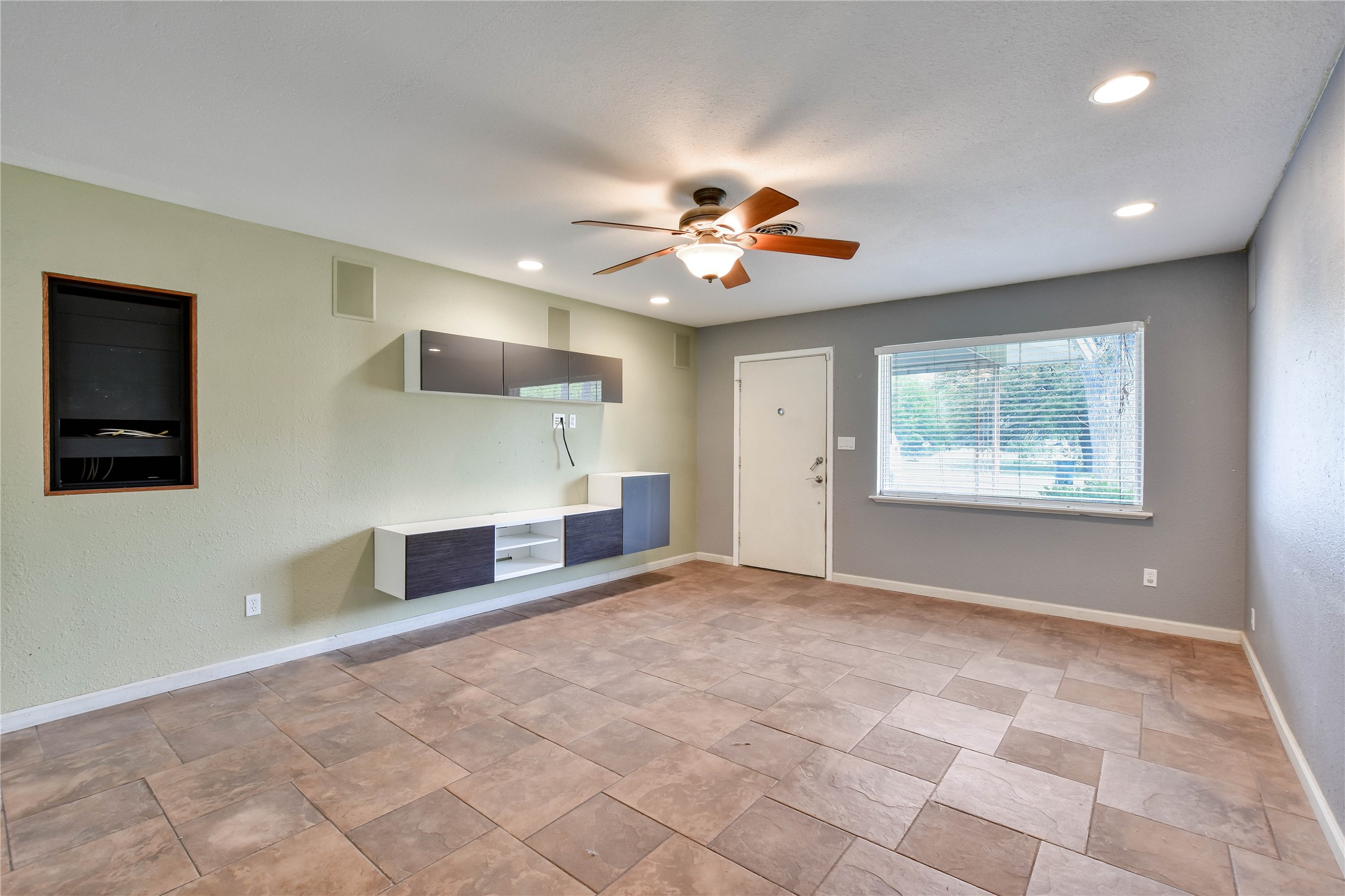 3317 Bosque Lane Austin, TX 78754 - Photo 10 of 18 a view of an empty room with a window