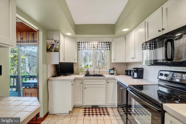 $395,000 | 777 Aldinger Drive, Dallastown, PA 17313