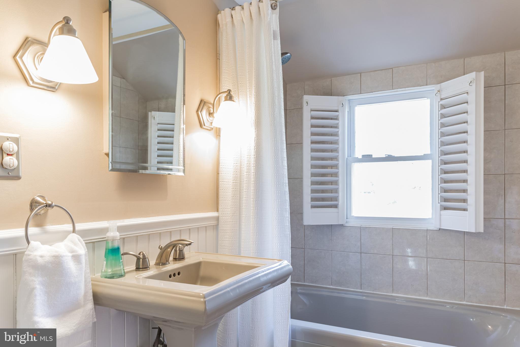 313 Upper Valley Road North Wales, PA 19454 - Photo 19 of 29