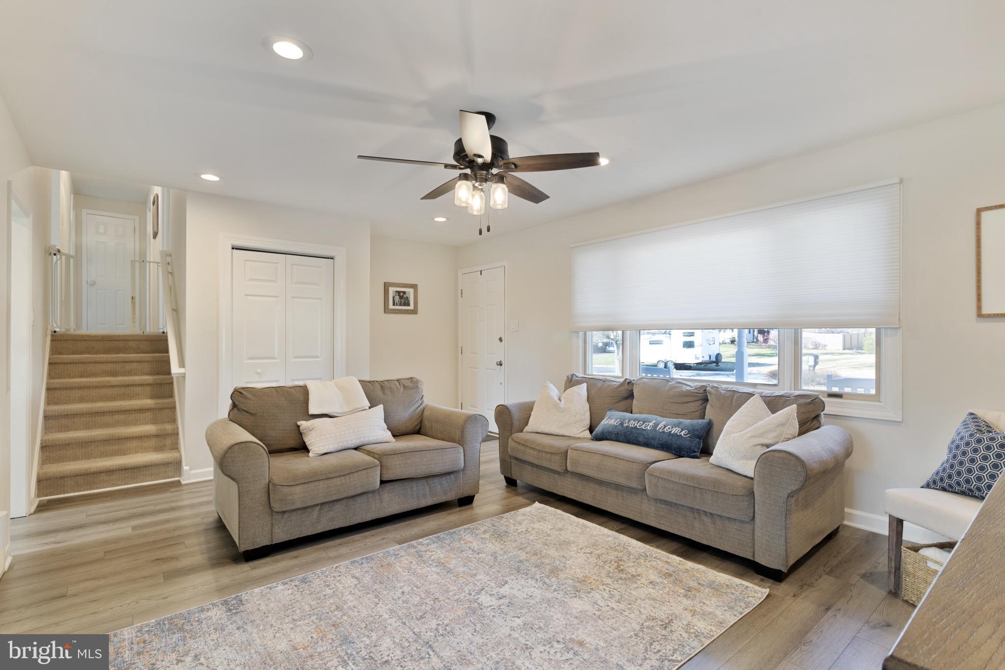 313 Upper Valley Road North Wales, PA 19454 - Photo 4 of 29