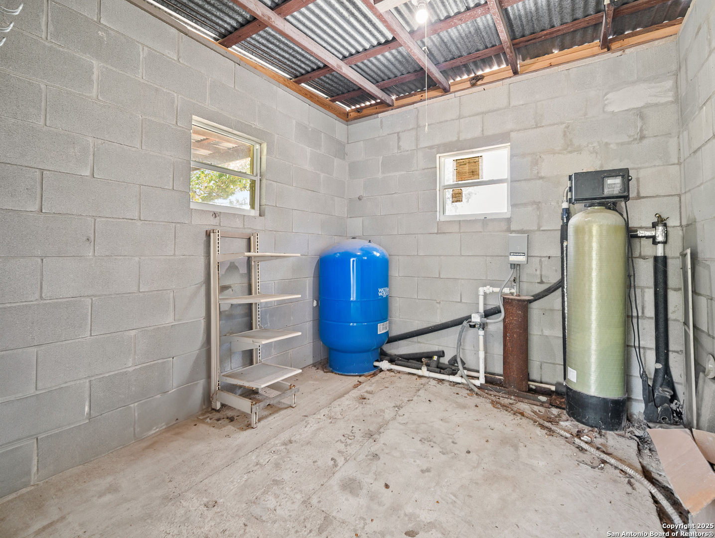 710 Chipman Lane Bandera, TX 78003 - Photo 33 of 42 a view of empty room
