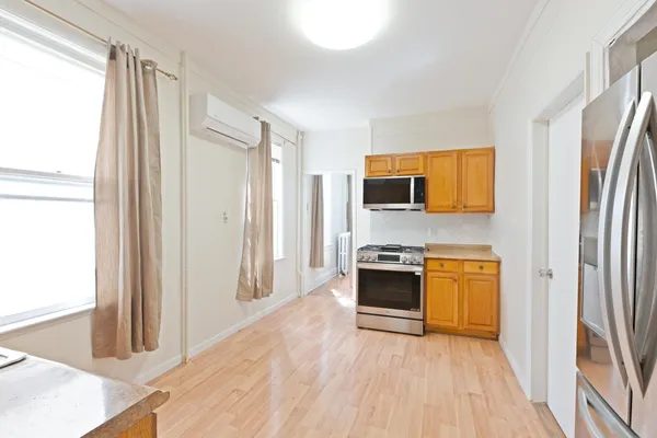 $3,500 | 9 West 15th Street, Unit 1, Bayonne, NJ 07002
