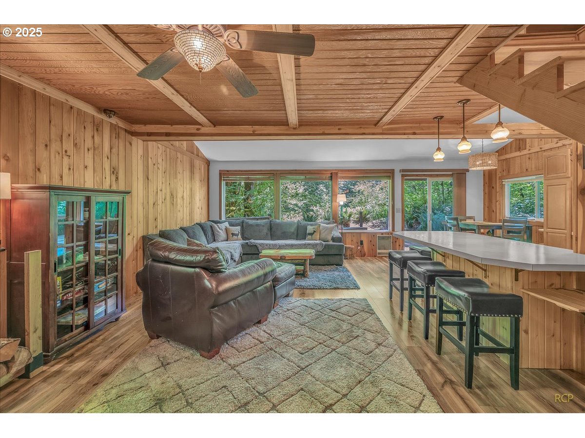 30352 Road 12 Rhododendron, OR 97049 - Photo 19 of 46 Gallery Image 19