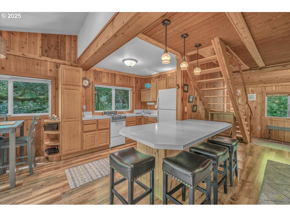30352 Road 12 Rhododendron, OR 97049 - Photo 22 of 46 Gallery Image 22