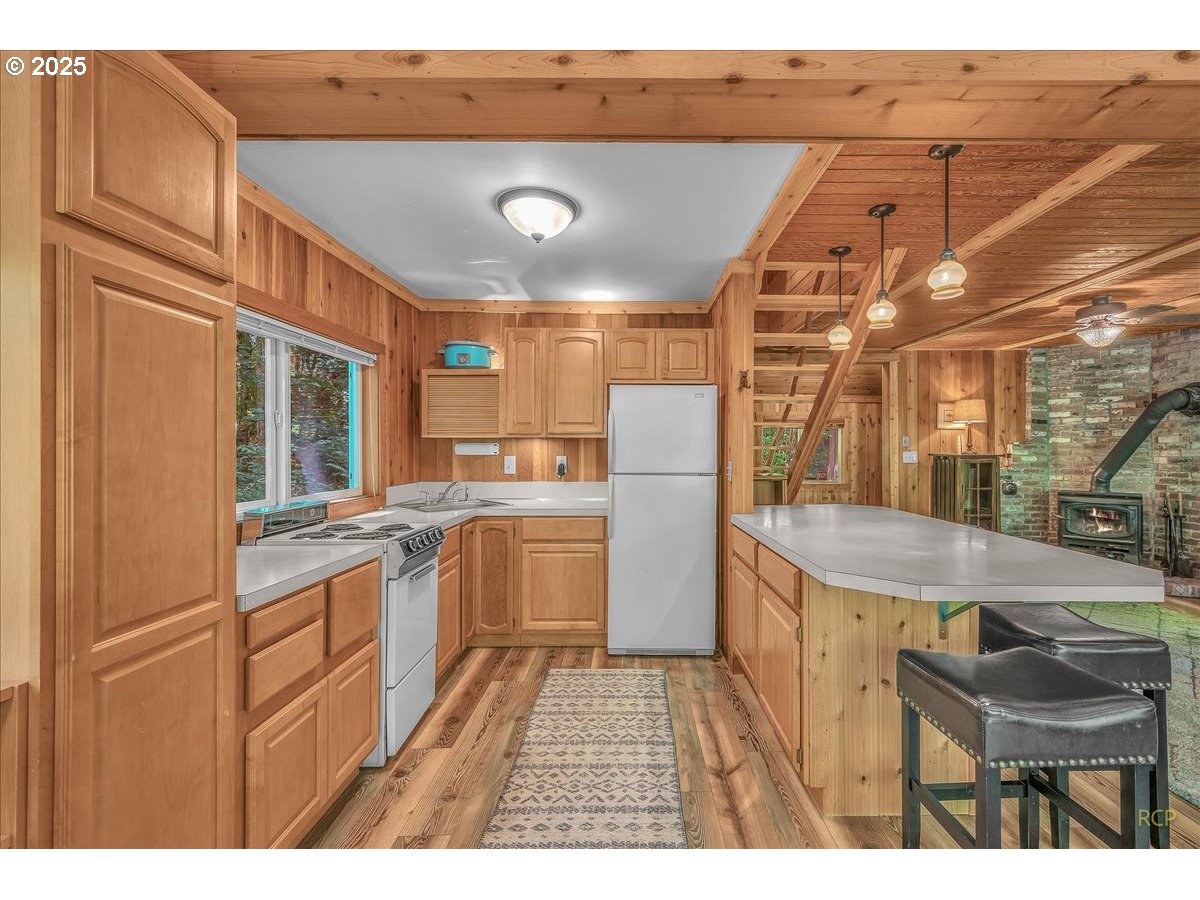 30352 Road 12 Rhododendron, OR 97049 - Photo 23 of 46 Gallery Image 23