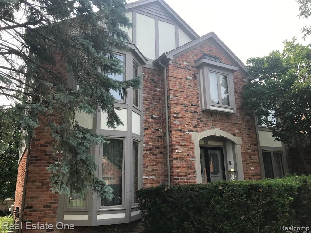 1860 Jason Circle Rochester Hills, MI 48306 - Photo 5 of 43