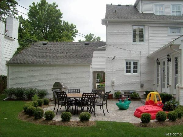 833 Whittier Road Grosse Pointe, MI 48230 - Photo 22 of 22 Back view of home