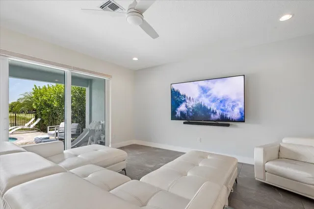 $11,000 | 15377 Green River Court, Delray Beach, FL 33446