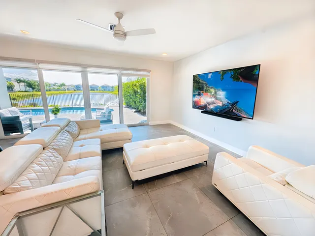 $11,000 | 15377 Green River Court, Delray Beach, FL 33446