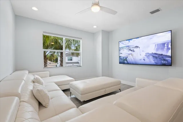 $10,000 | 15377 Green River Court, Delray Beach, FL 33446