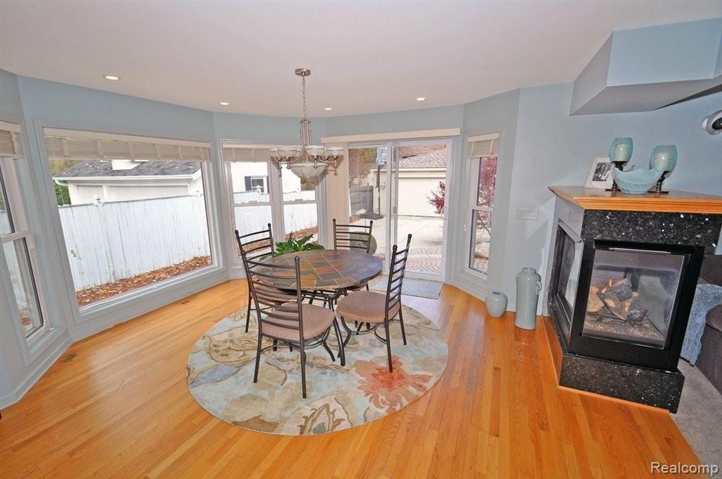 850 Lincoln Road Grosse Pointe, MI 48230 - Photo 13 of 41 11 (Copy).jpg