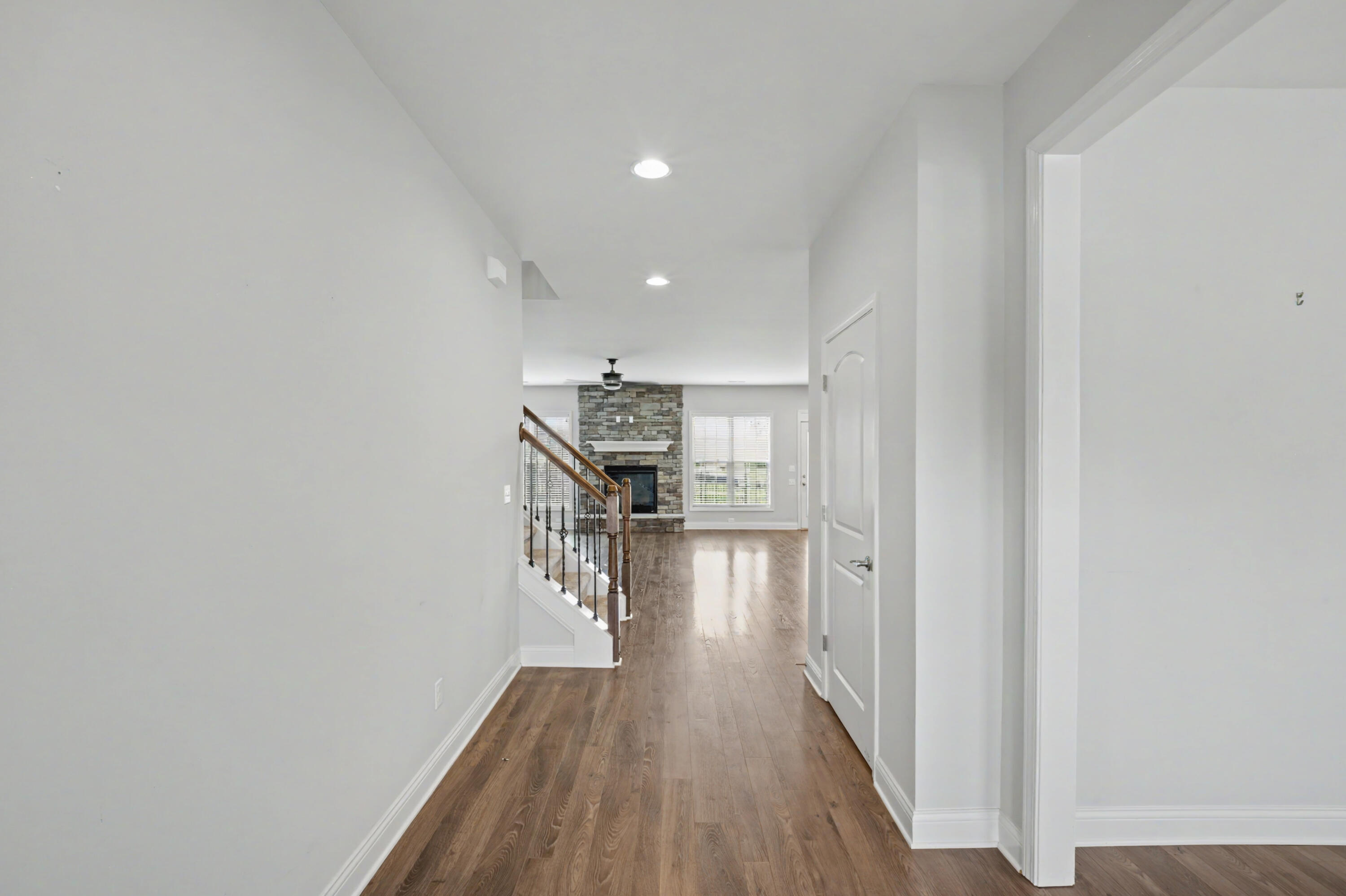 1917 Cattle Path Lexington, KY 40509 - Photo 4 of 39 Foyer