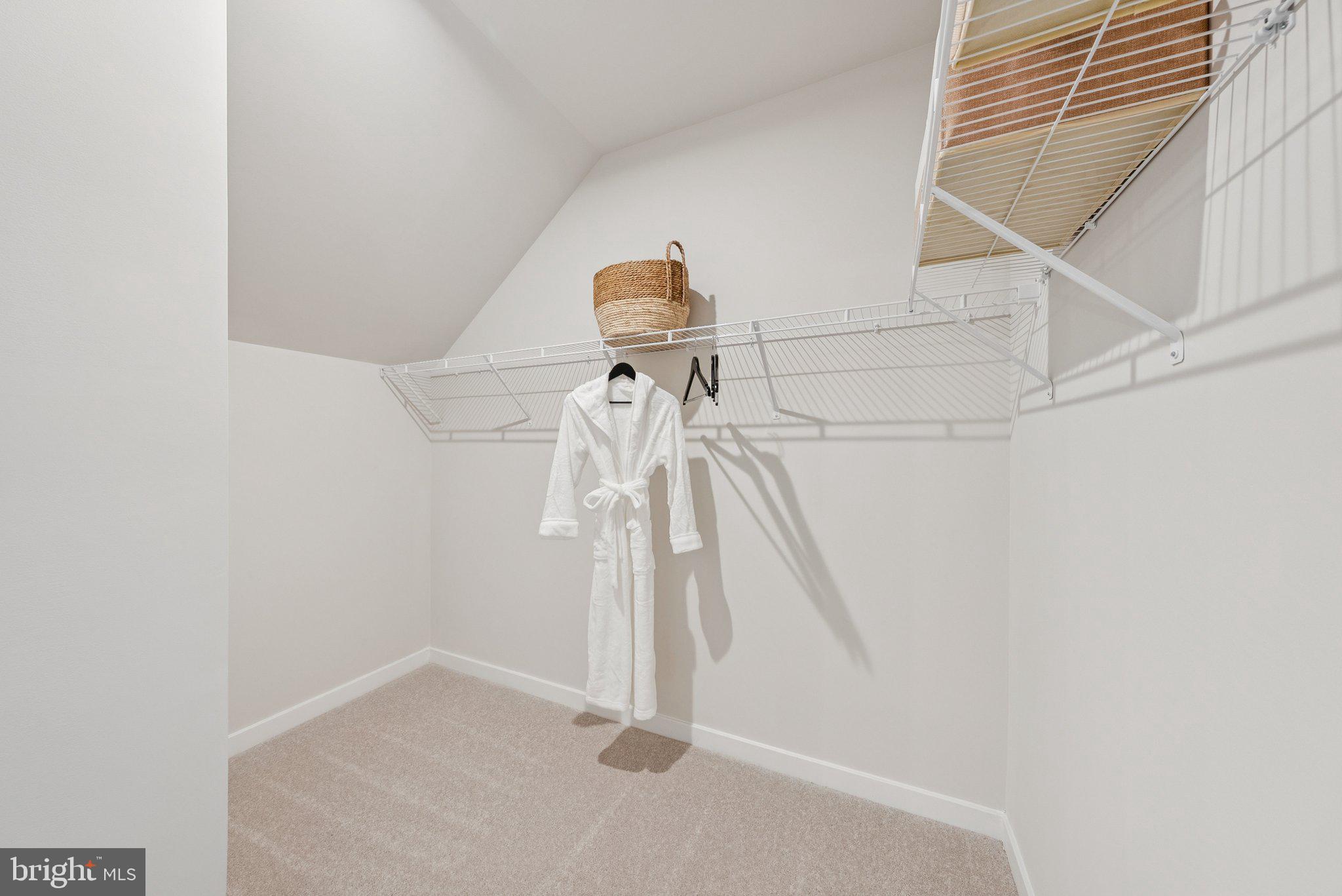 8702 Lovelace Street Manassas, VA 20110 - Photo 20 of 27 a view of small space
